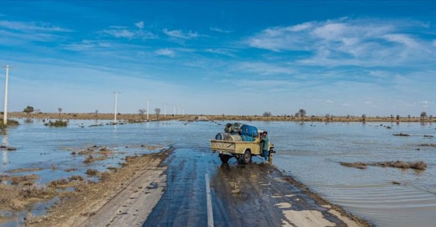 İran'ın Sel Felaketinde 4 Kişi Yaşamını Yitirdi